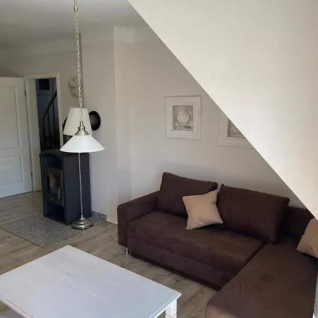 Kinderfreundliche Nemo Fuer 6 Personen Apartment Burg auf Fehmarn